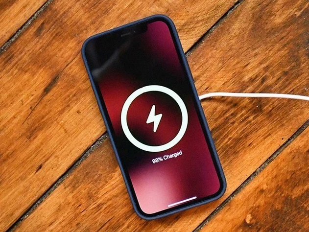 交口苹果手机维修分享iPhone 12可以随便充电吗 